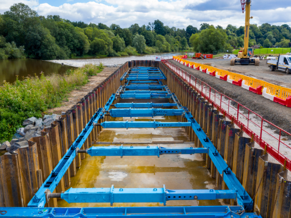 MH International on British waterways
