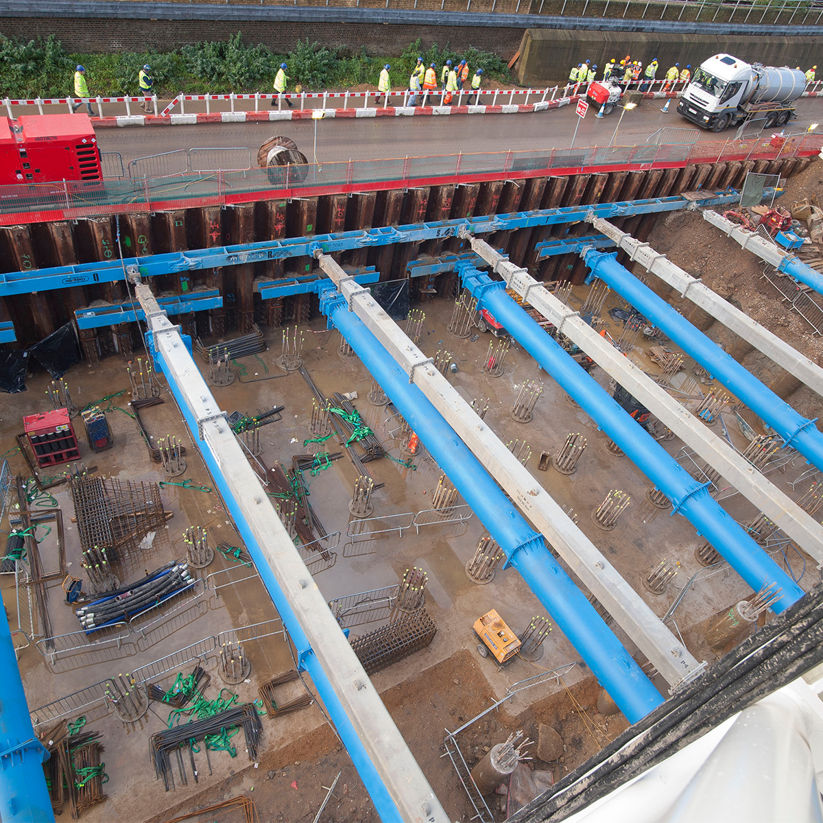 MH International supershaft plus excavation bracing frame on site next to road
